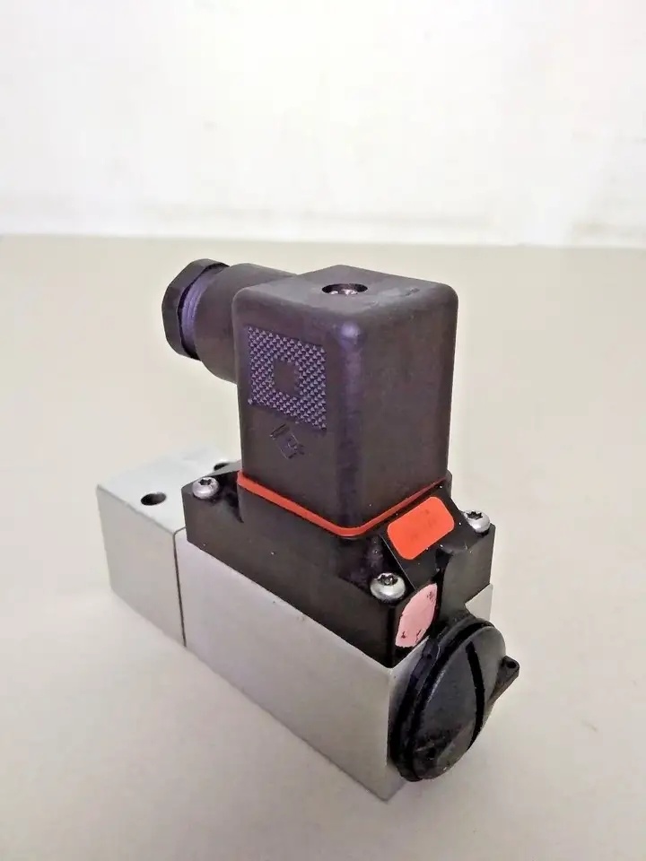 Pressure Switch Mbc5100 061b000266